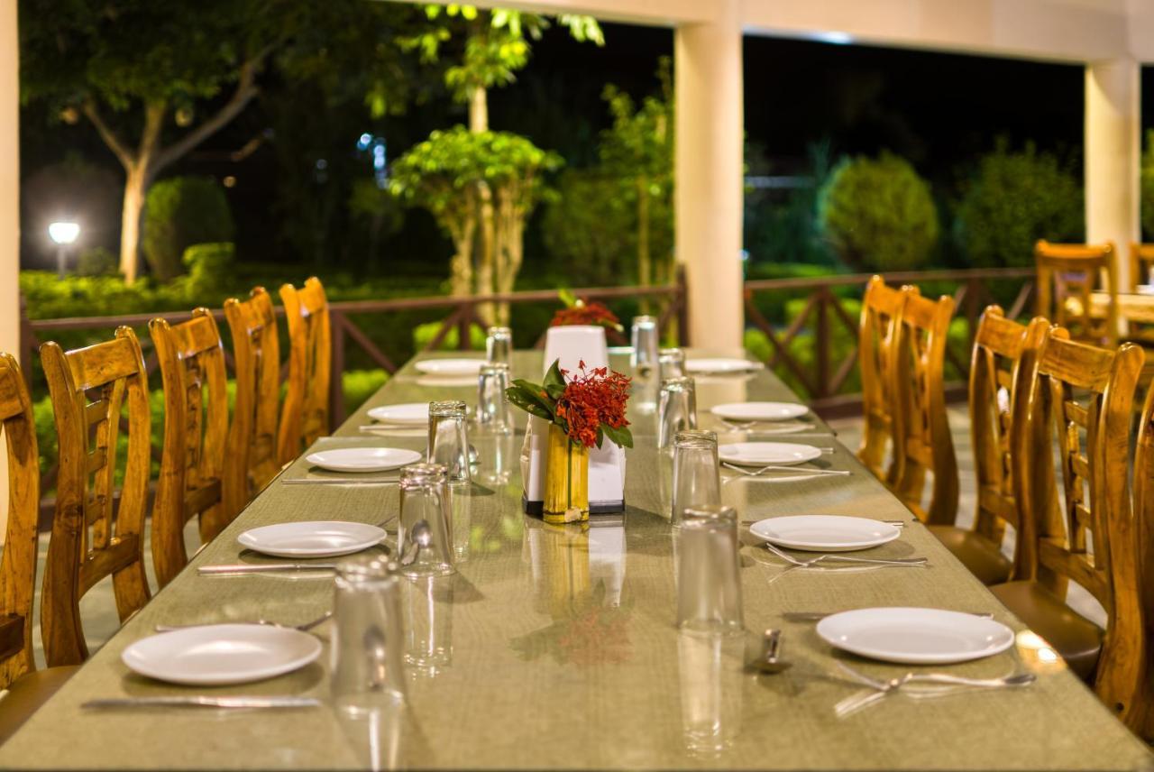 Tusk And Roar Corbett Resort, Jim Corbett รามนาการ์ ภายนอก รูปภาพ