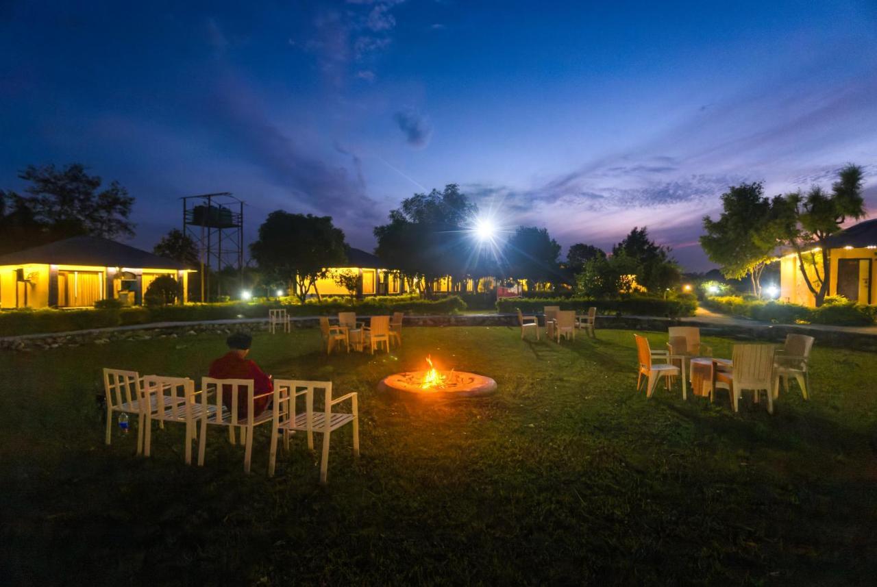 Tusk And Roar Corbett Resort, Jim Corbett รามนาการ์ ภายนอก รูปภาพ